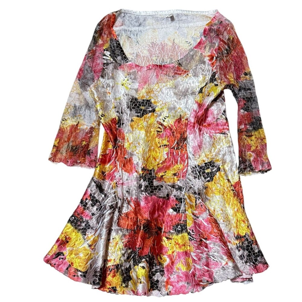 Lindi Crinkle Bold Floral Blouse Small Lace 3/4 Bell Sleeves Flowy Flare Tunic